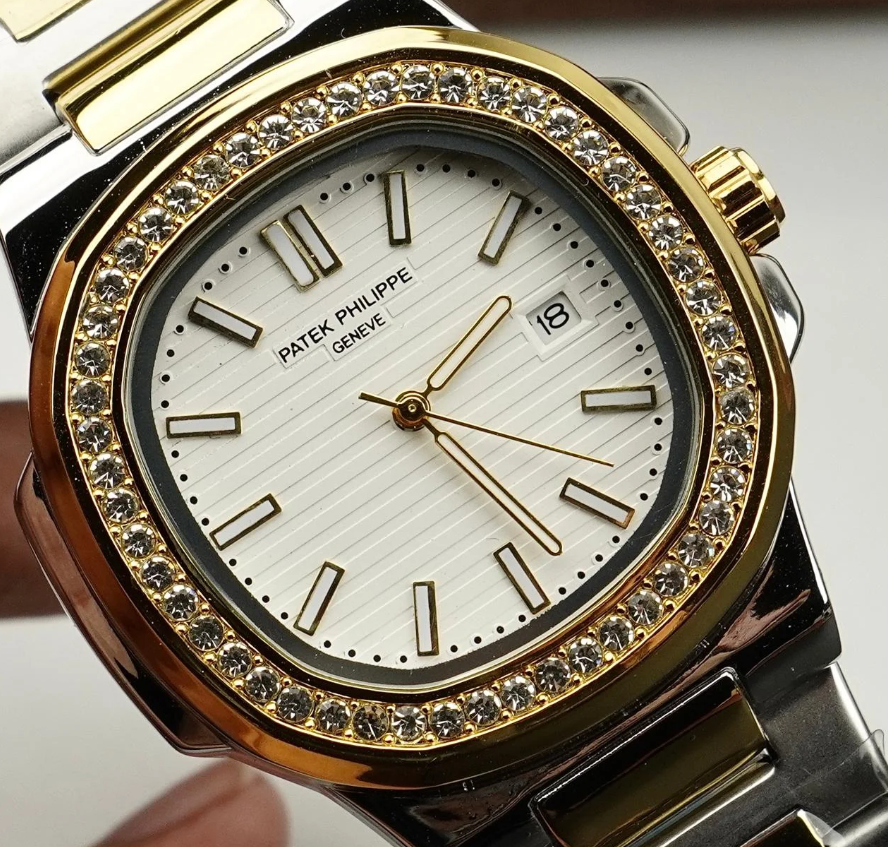 Patek Philippe – Nautilus – 40mm – C-590