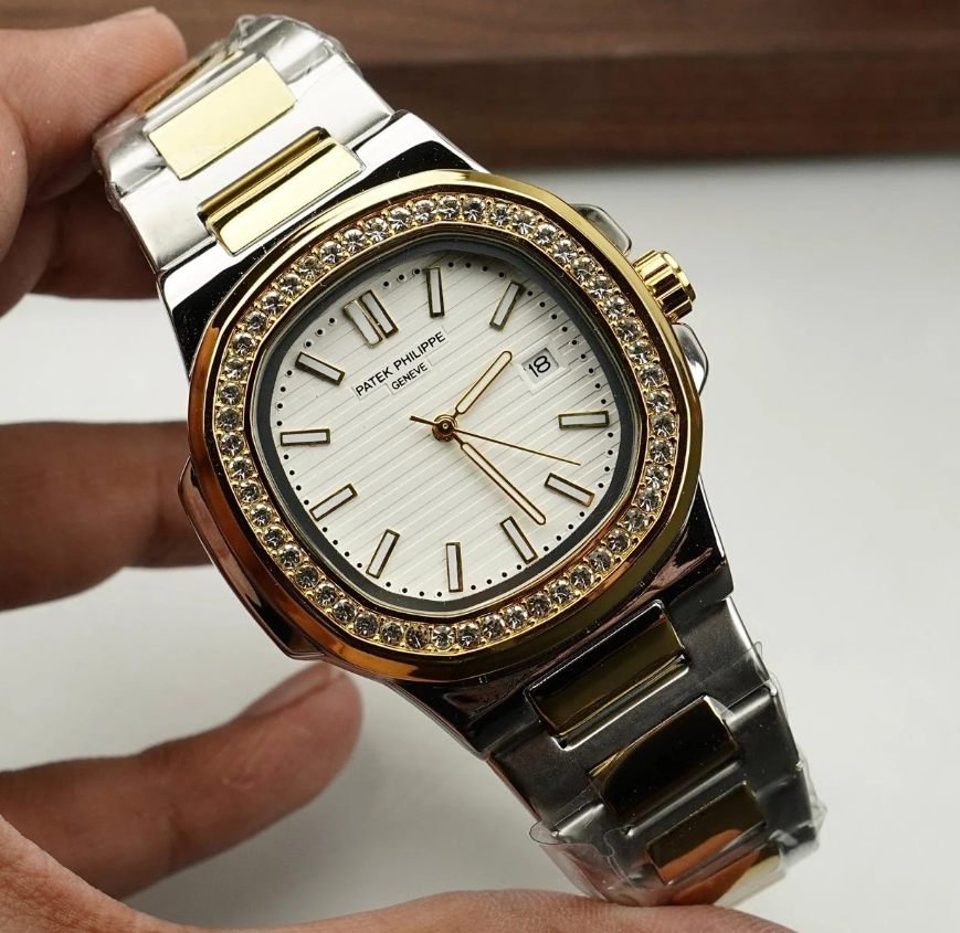 Patek Philippe – Nautilus – 40mm – C-590